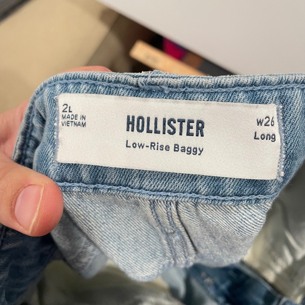 Hollister Low-Rise Baggy Distressed Light Wash Jeans Womens 2L W26 Long Y2K 90s - Picture 5 of 7